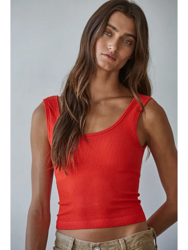 Scarlet Seamless Scoop Neck Sleeveless Top