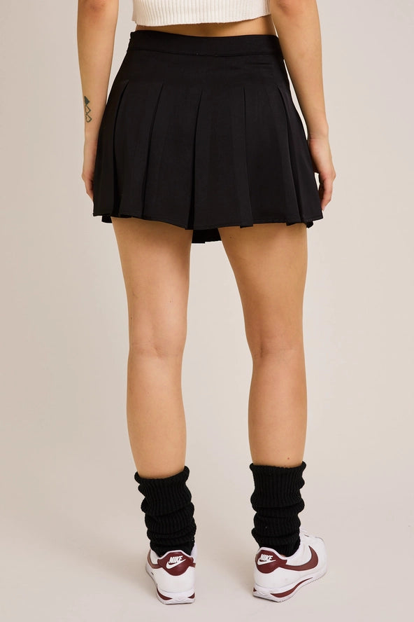 Mid-Rise Pleated Mini Skirt