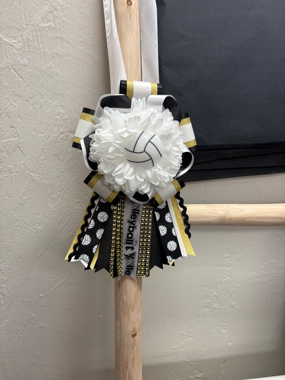 Black & Gold small mum