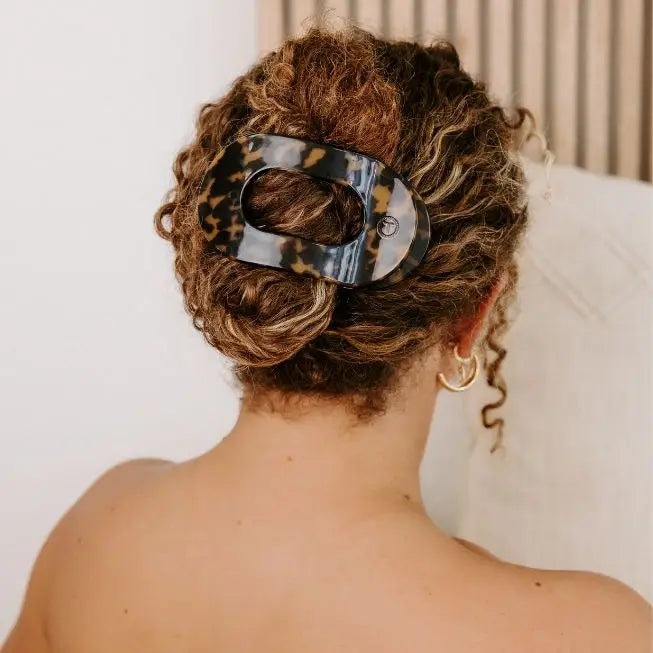 Round Flat Hair Clip | Large | Tortoise