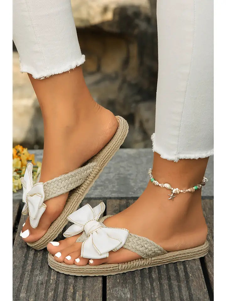 Stitched Bow Decor Straw Woven Flip Flop Slippers